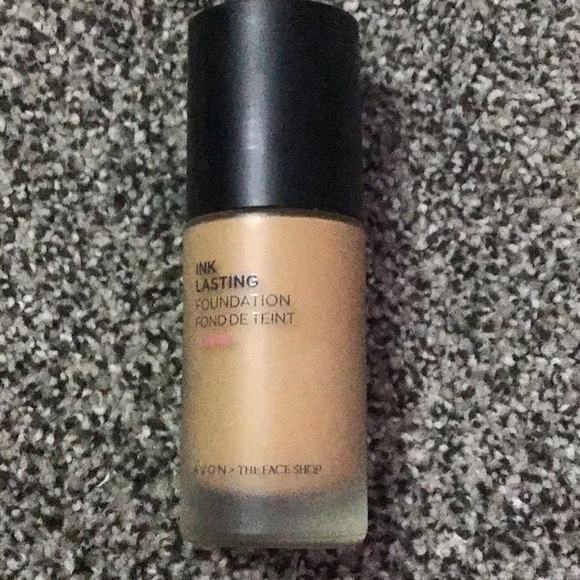 NWT Avon ink lasting foundation in neutral sand - Picture 7 of 7